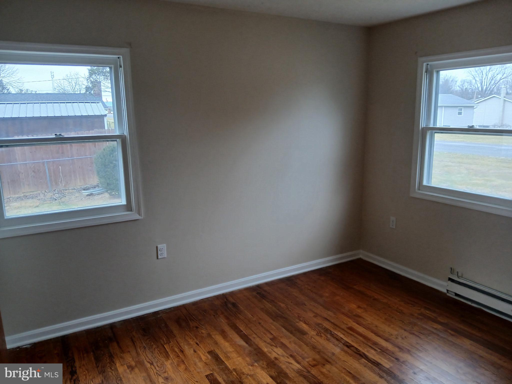 LORD FAIRFAX/MDLTWN GLEN - Residential