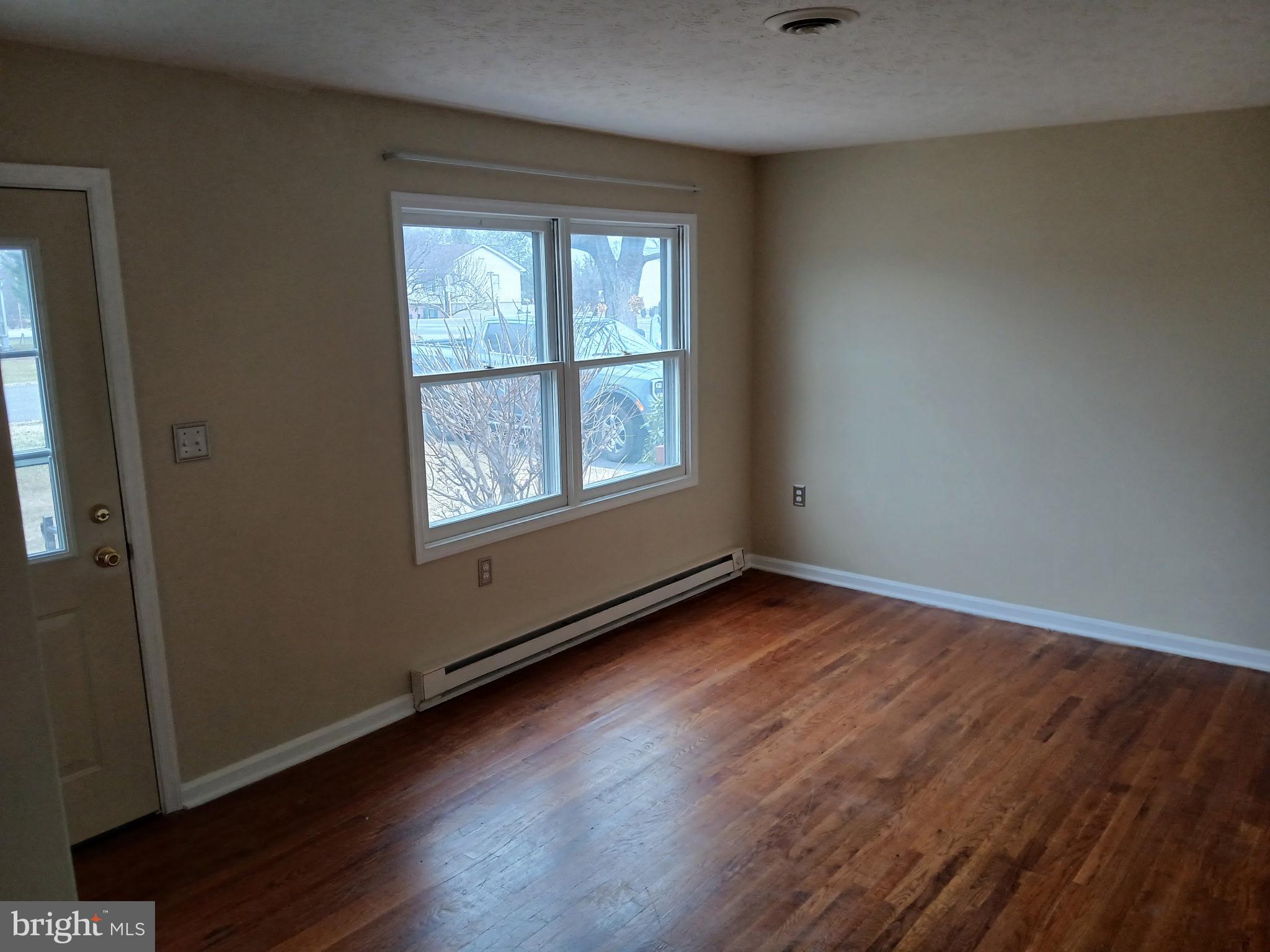 LORD FAIRFAX/MDLTWN GLEN - Residential