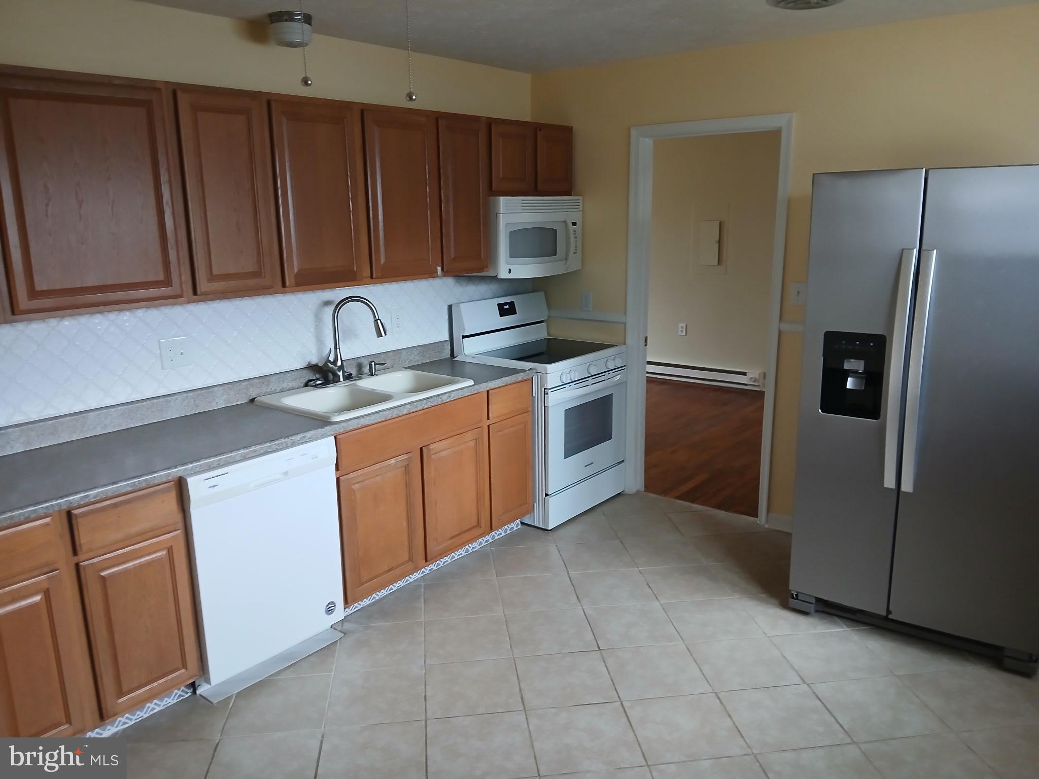 LORD FAIRFAX/MDLTWN GLEN - Residential