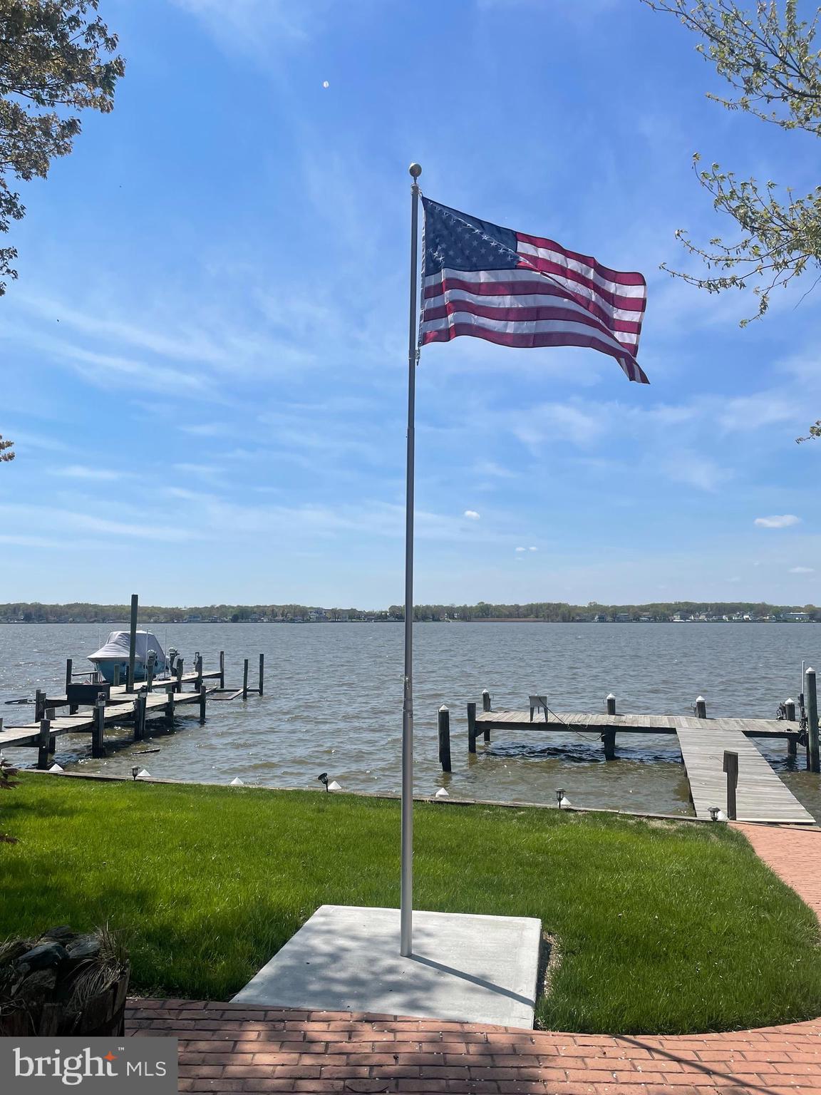 WALNUT POINT - Residential