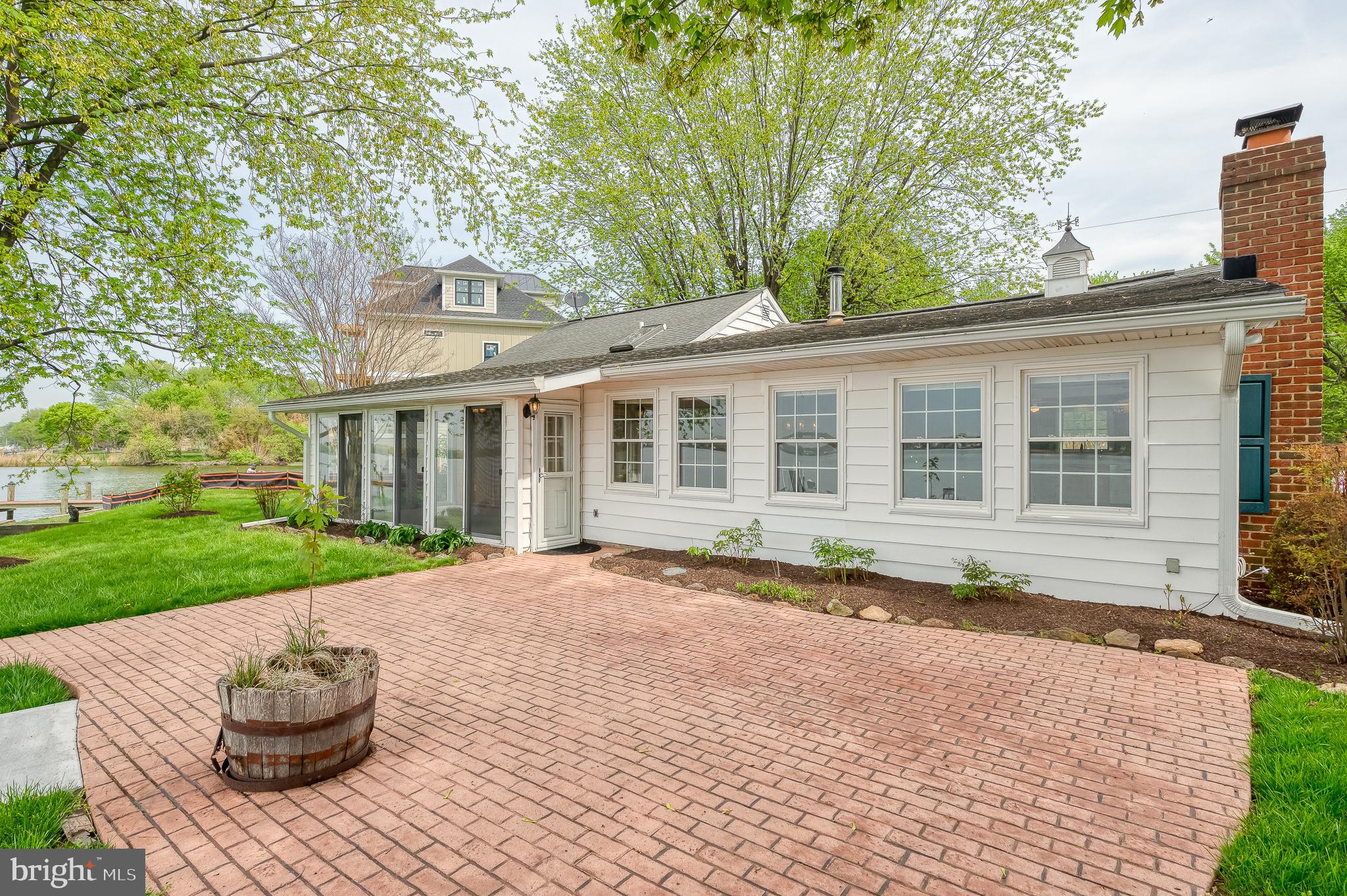 WALNUT POINT - Residential