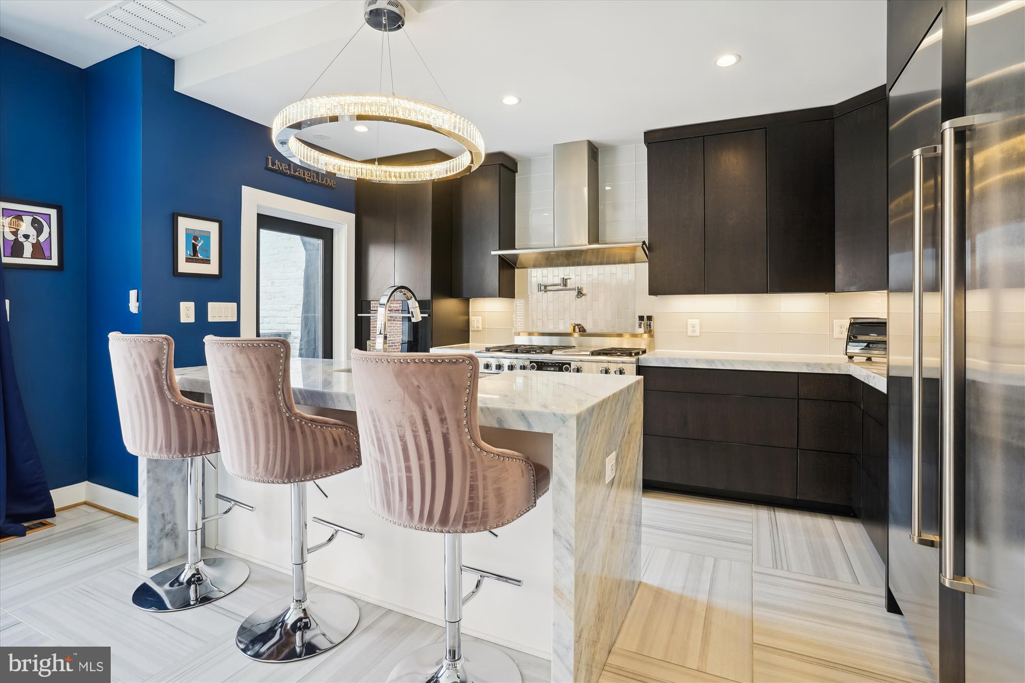 OLD TOWN ALEXANDRIA - Residential