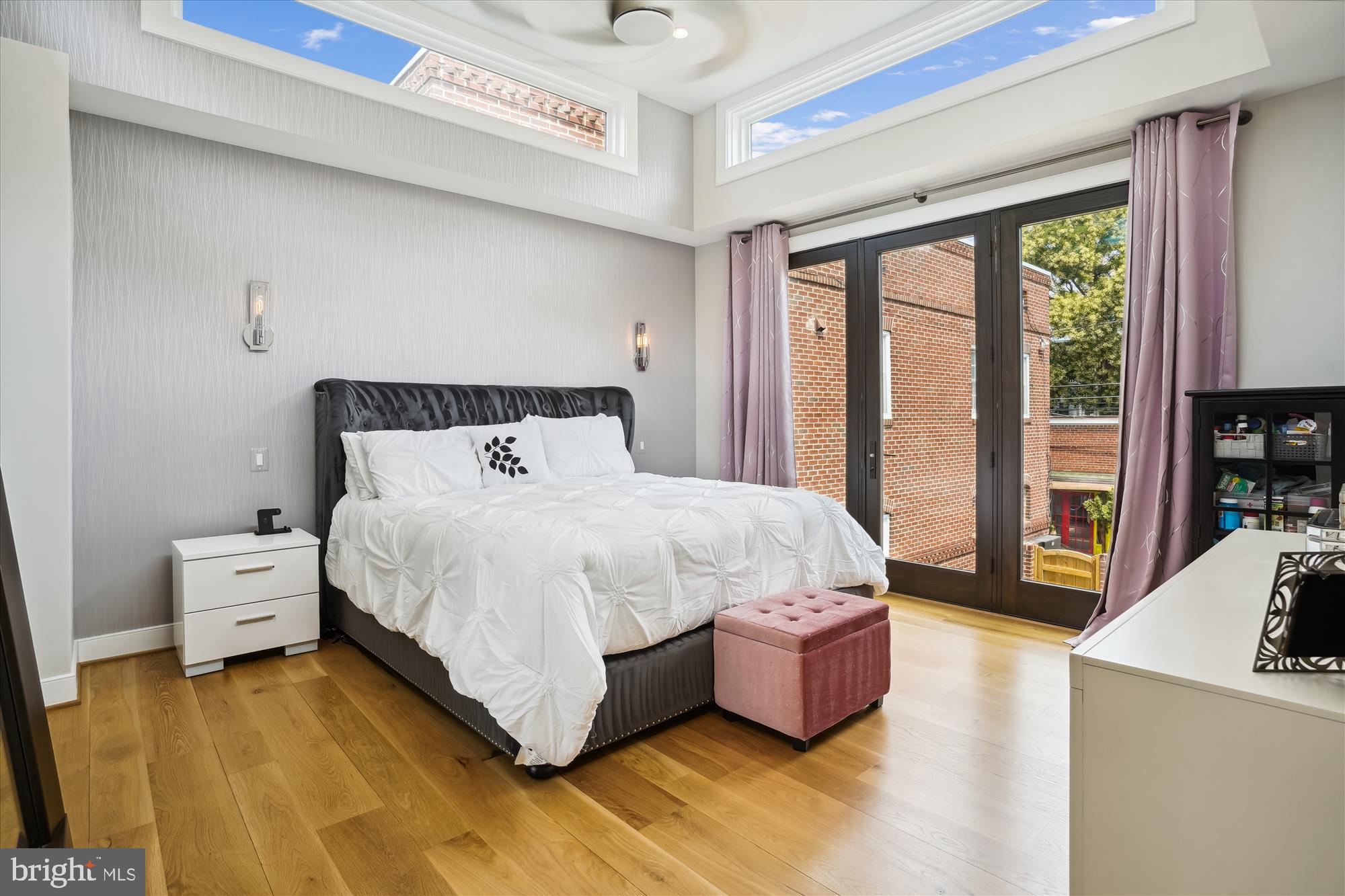 OLD TOWN ALEXANDRIA - Residential