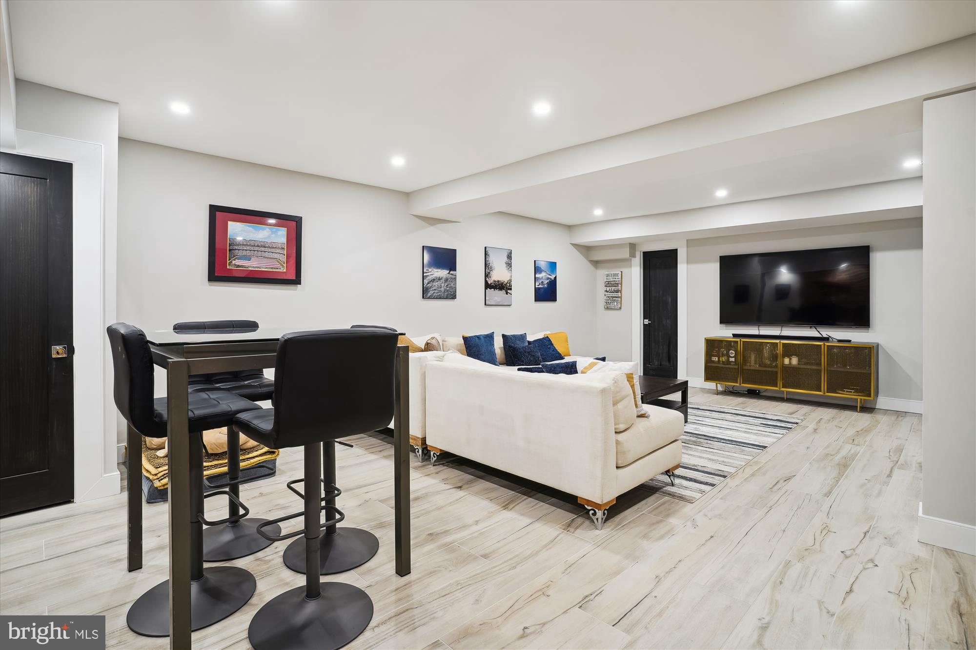 OLD TOWN ALEXANDRIA - Residential