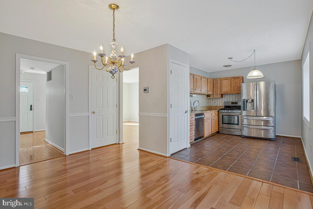 KING CHARLES COMMONS - Residential