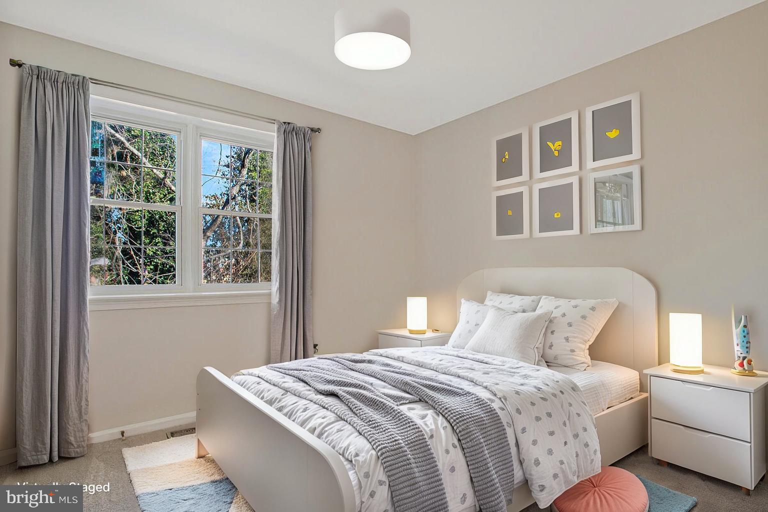 KING CHARLES COMMONS - Residential