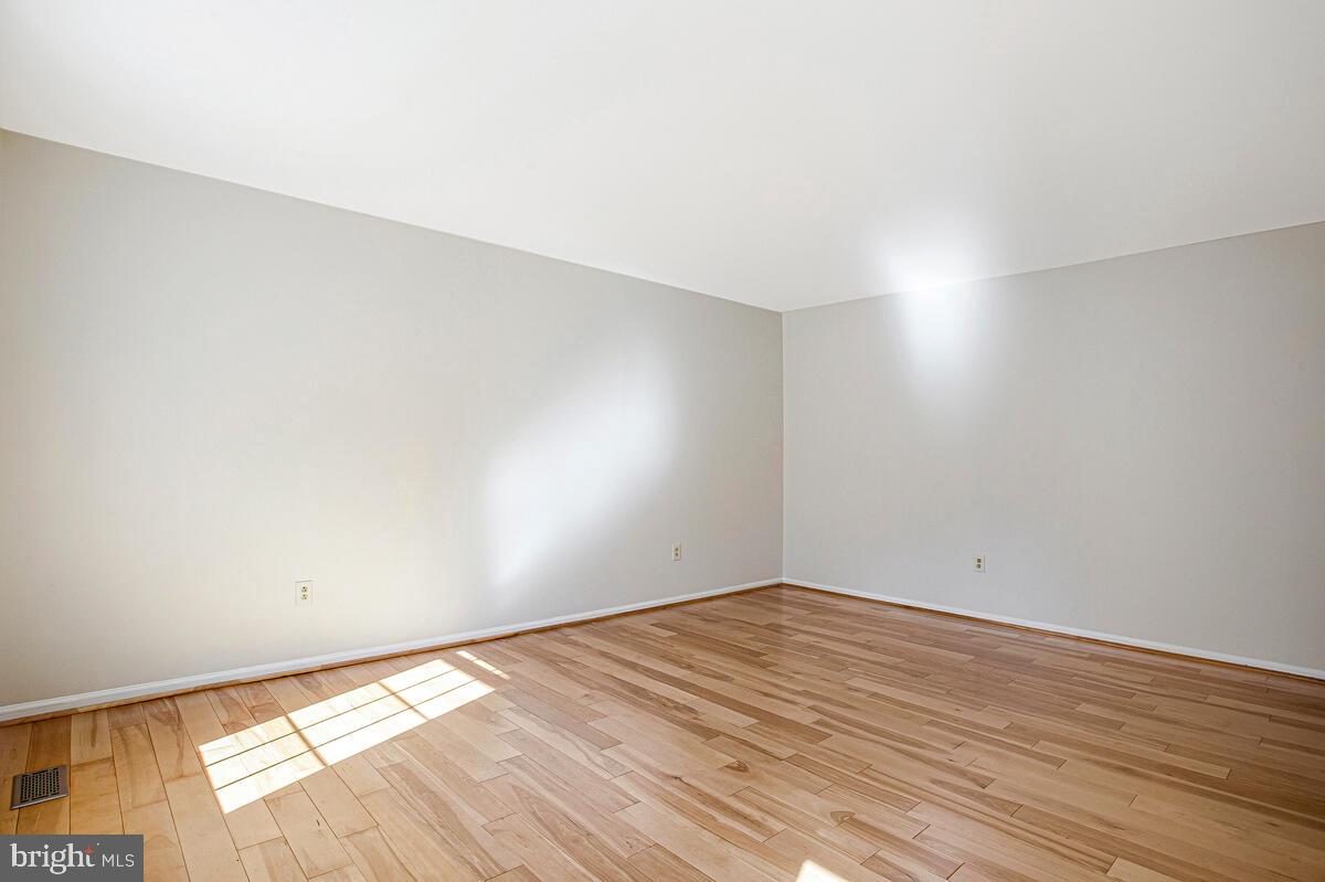 8853 BLADE GREEN LANE