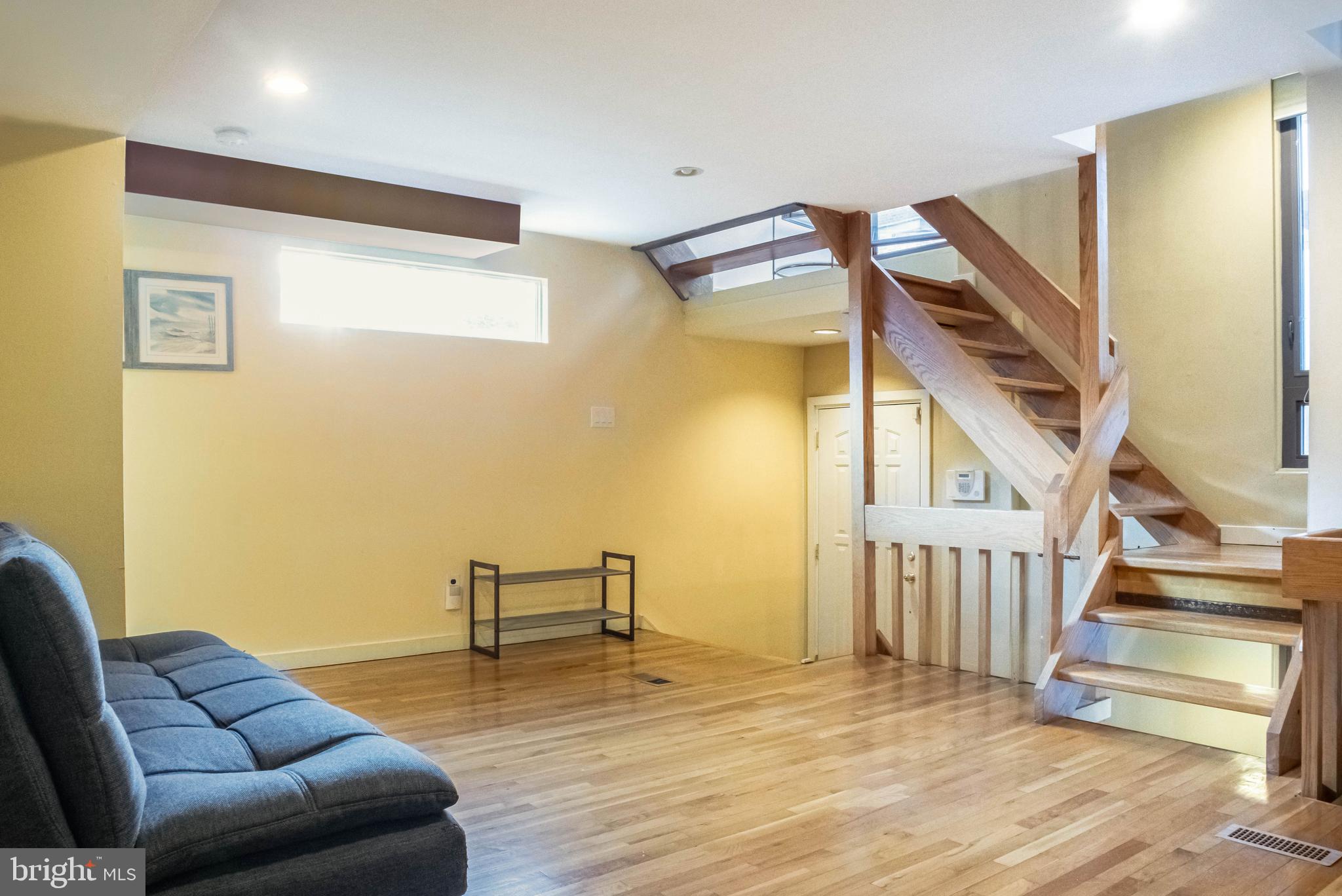 WASHINGTON SQ WEST - Residential Lease