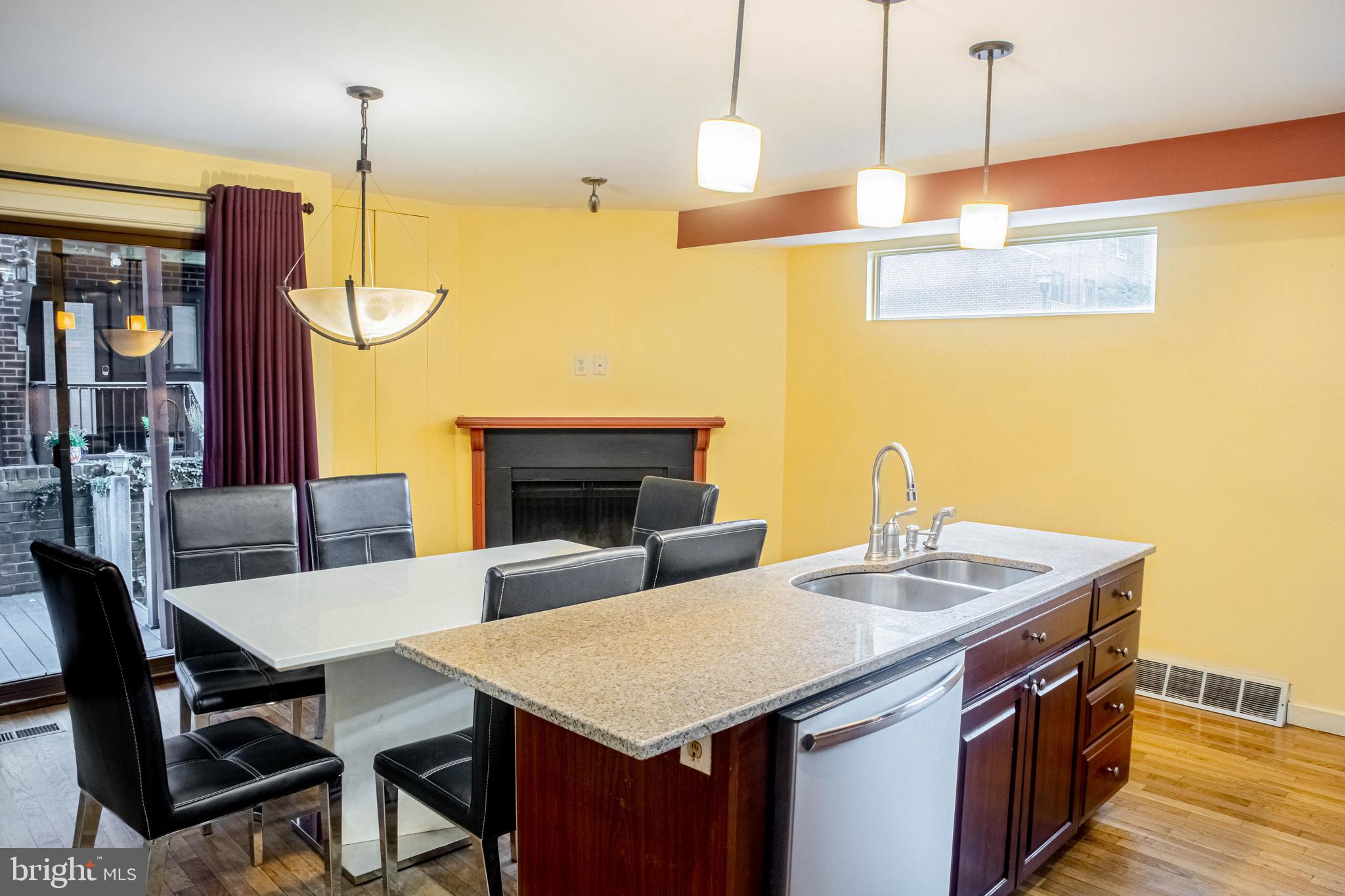 WASHINGTON SQ WEST - Residential Lease