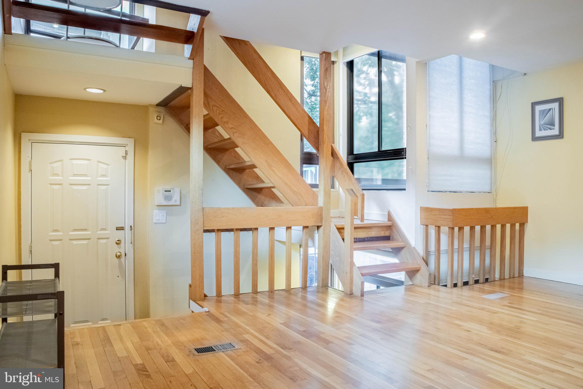 WASHINGTON SQ WEST - Residential Lease