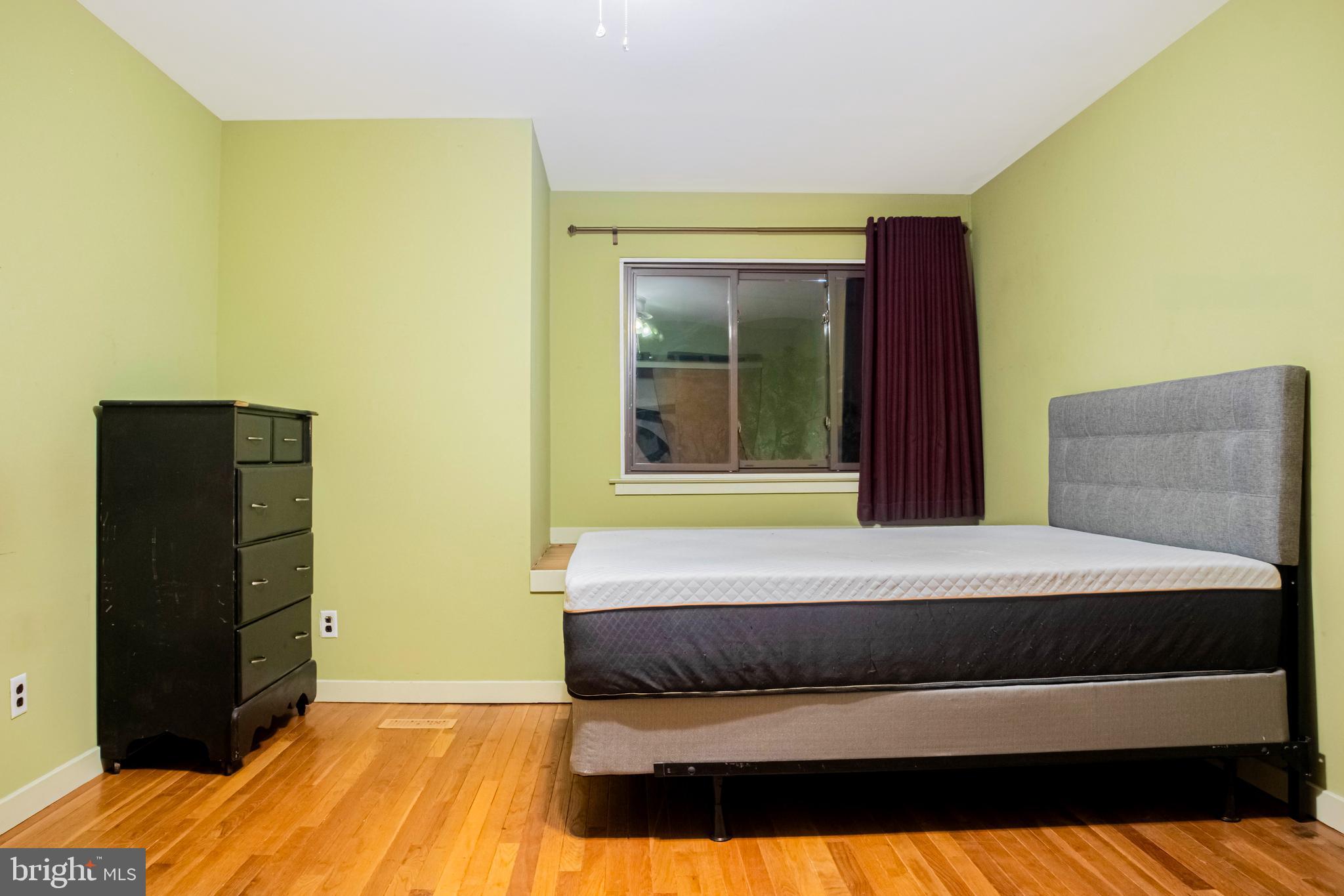 WASHINGTON SQ WEST - Residential Lease