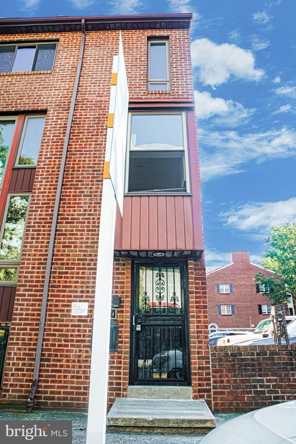 WASHINGTON SQ WEST - Residential Lease