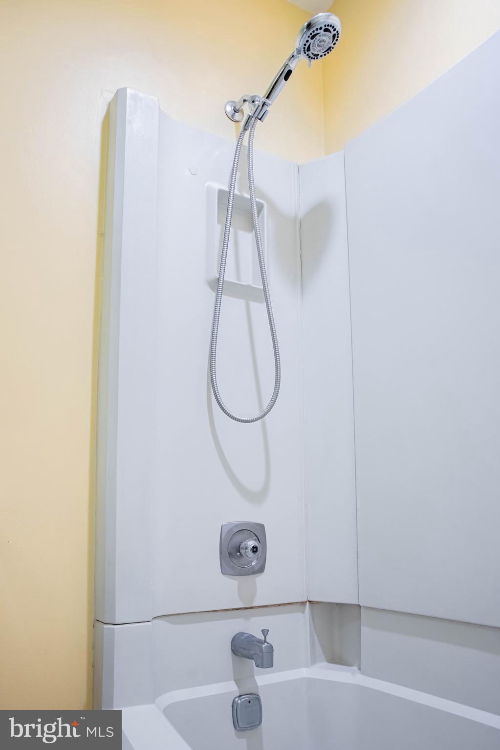 WASHINGTON SQ WEST - Residential Lease