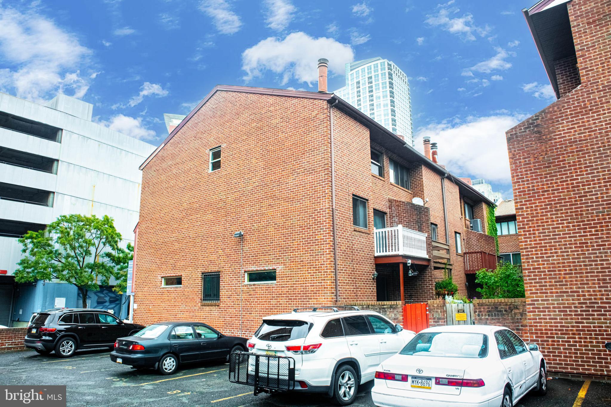 WASHINGTON SQ WEST - Residential Lease