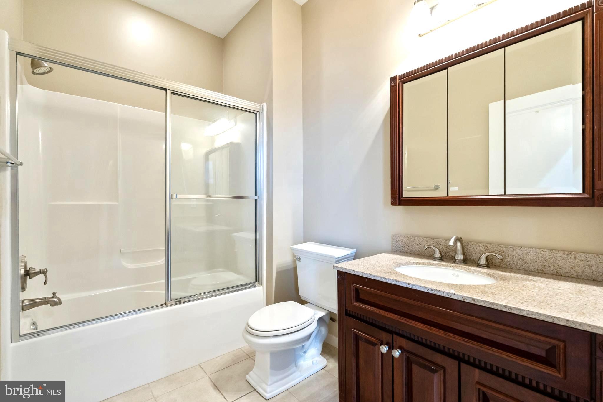 MANAYUNK - Residential Lease