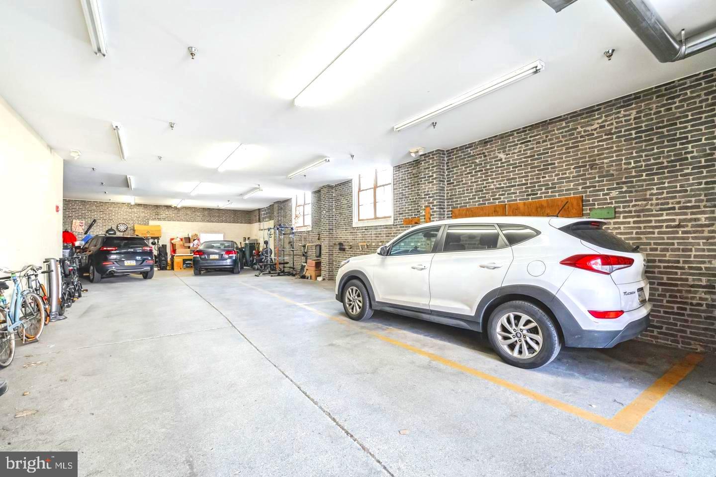 MANAYUNK - Residential Lease