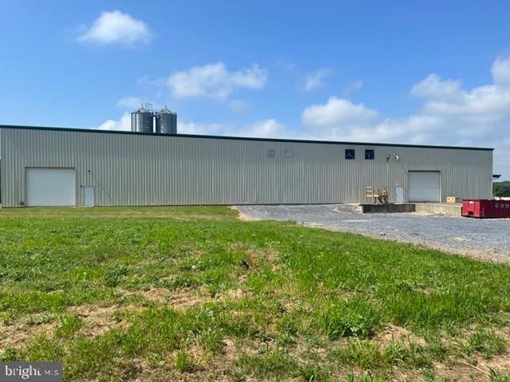 Photo of 12 S Fort Zellers Rd, NEWMANSTOWN, PA 17073 (MLS # PALN2022996)