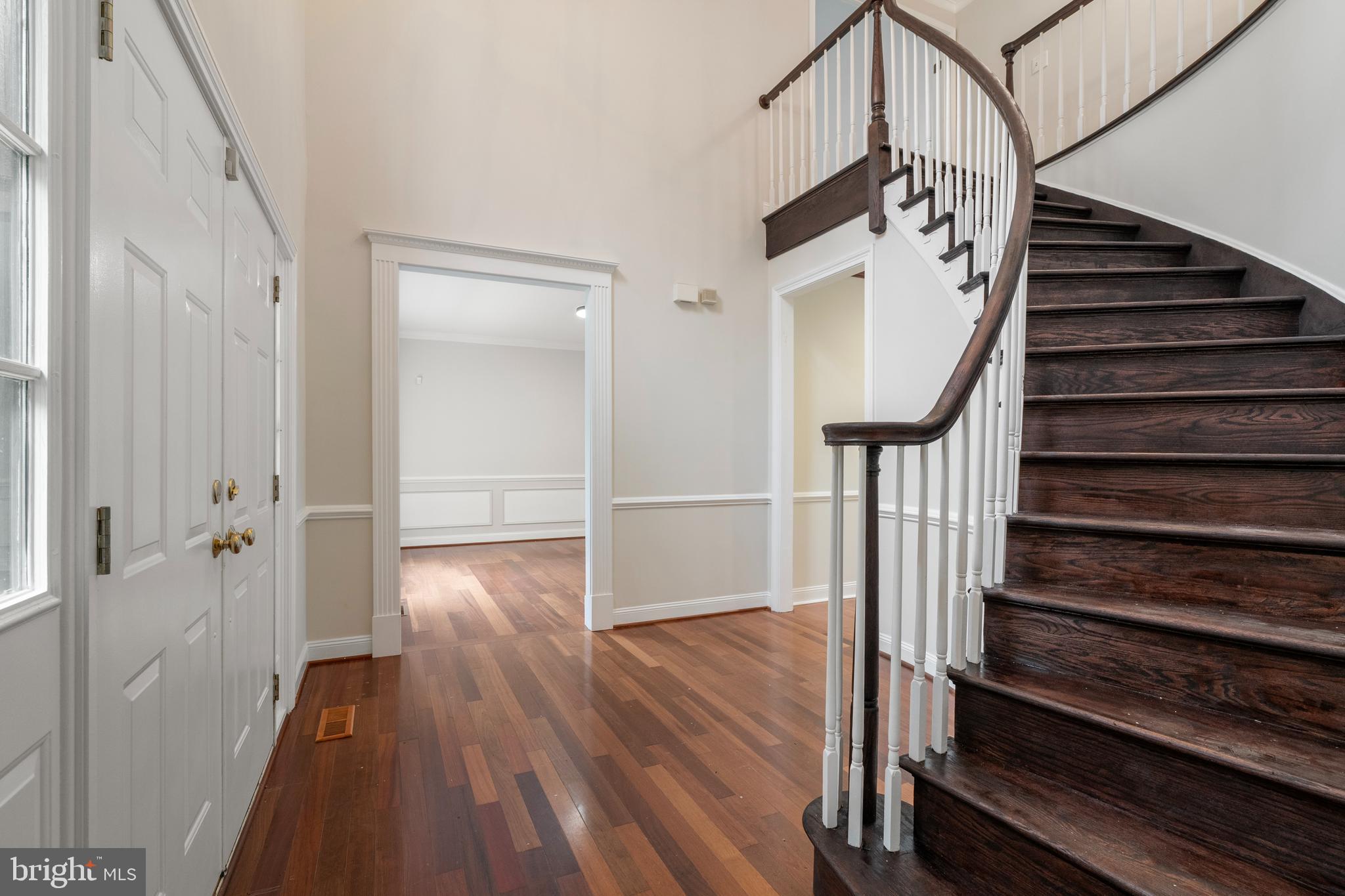 1625 STONINGTON CIRCLE