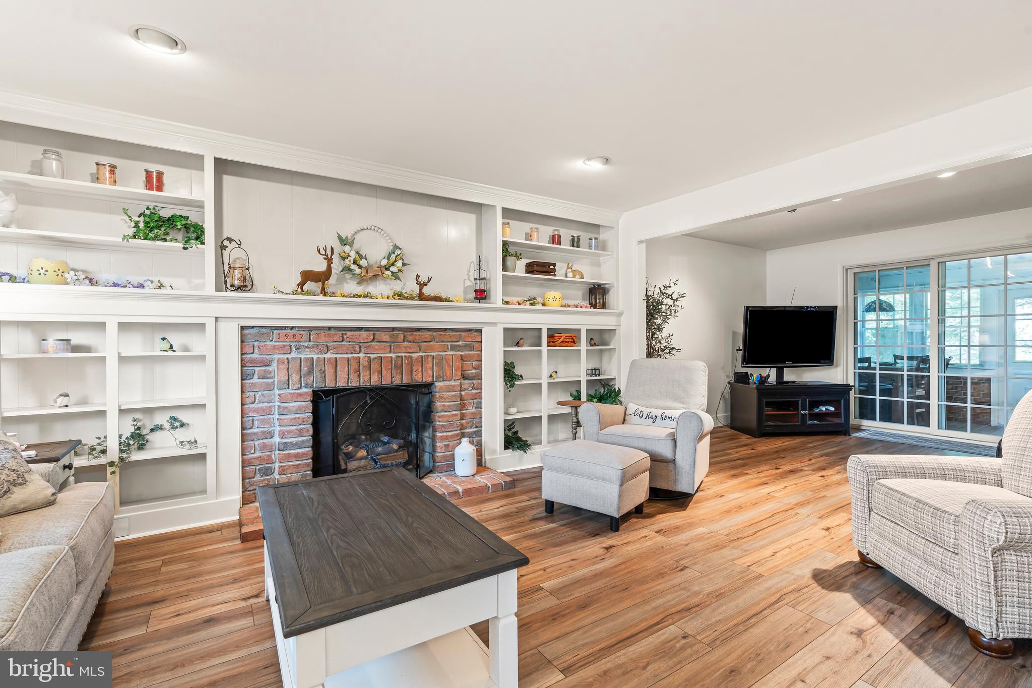 SCOTT GREENE ESTATES - Residential