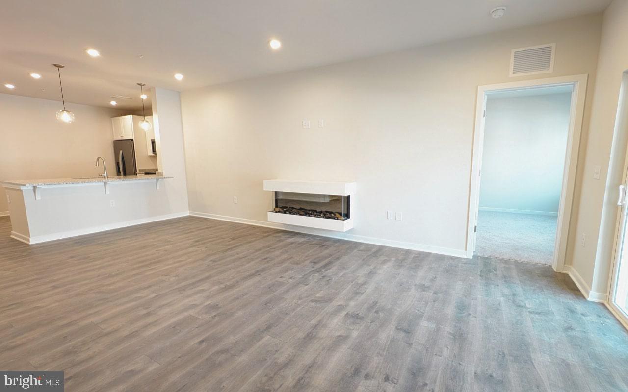 700 MOUNT AIRY TERRACE NE 403
