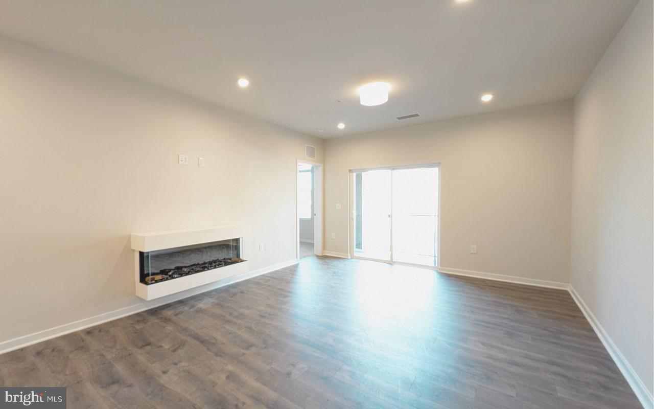 700 MOUNT AIRY TERRACE NE 403