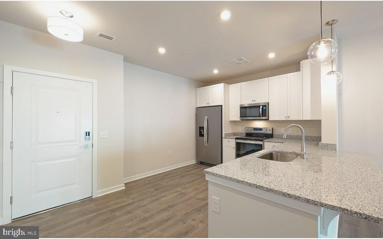 700 MOUNT AIRY TERRACE NE 403
