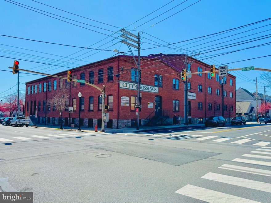 3 Condo Units (339-86292-1-0100, 339-86292-1-0210, 339-86292-1-0300)
Totaling 17,060 sq ft. Sale includes 74.81% of adjacent parking lot.