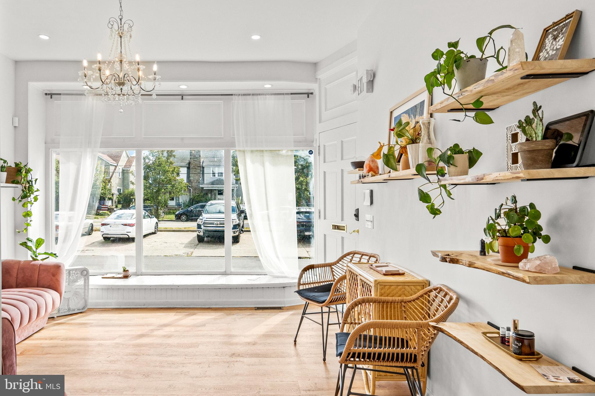 ARDMORE PARK - Commercial Sale