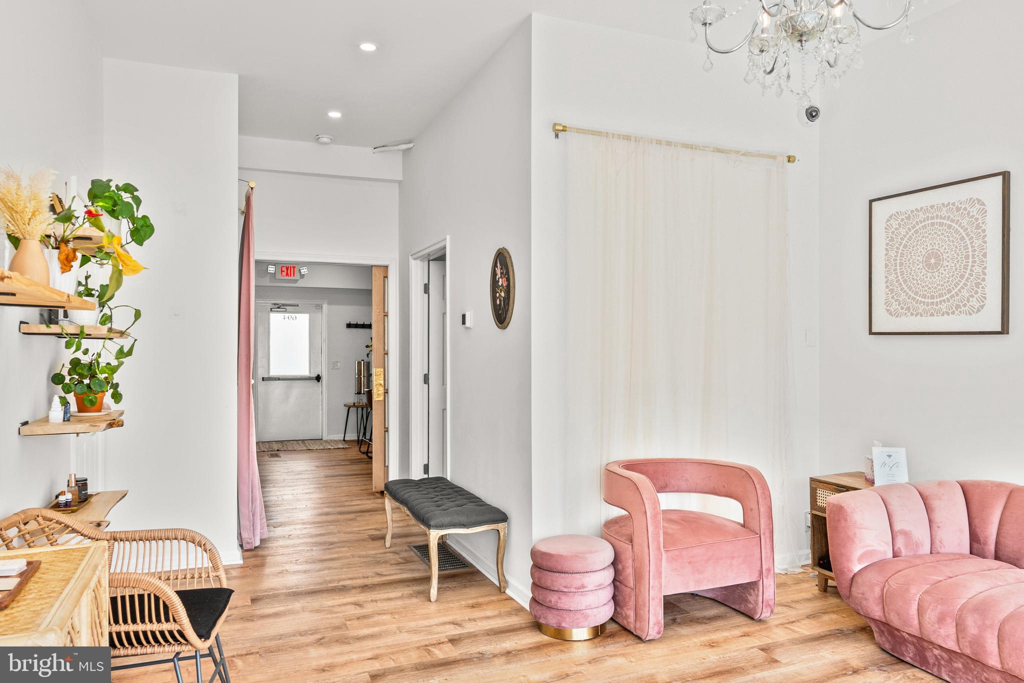 ARDMORE PARK - Commercial Sale