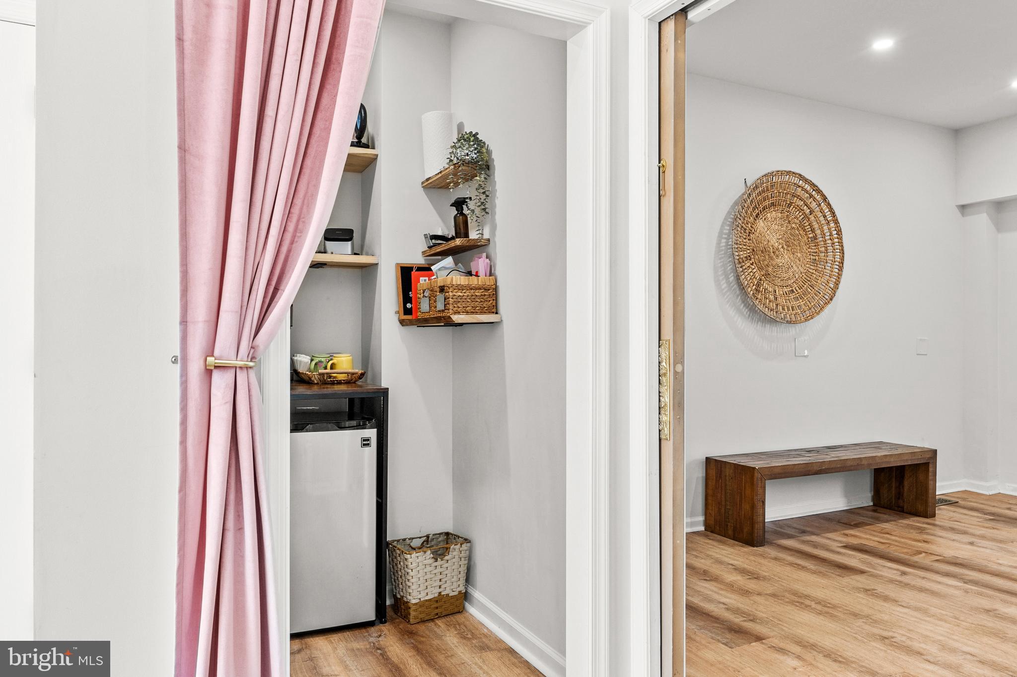 ARDMORE PARK - Commercial Sale