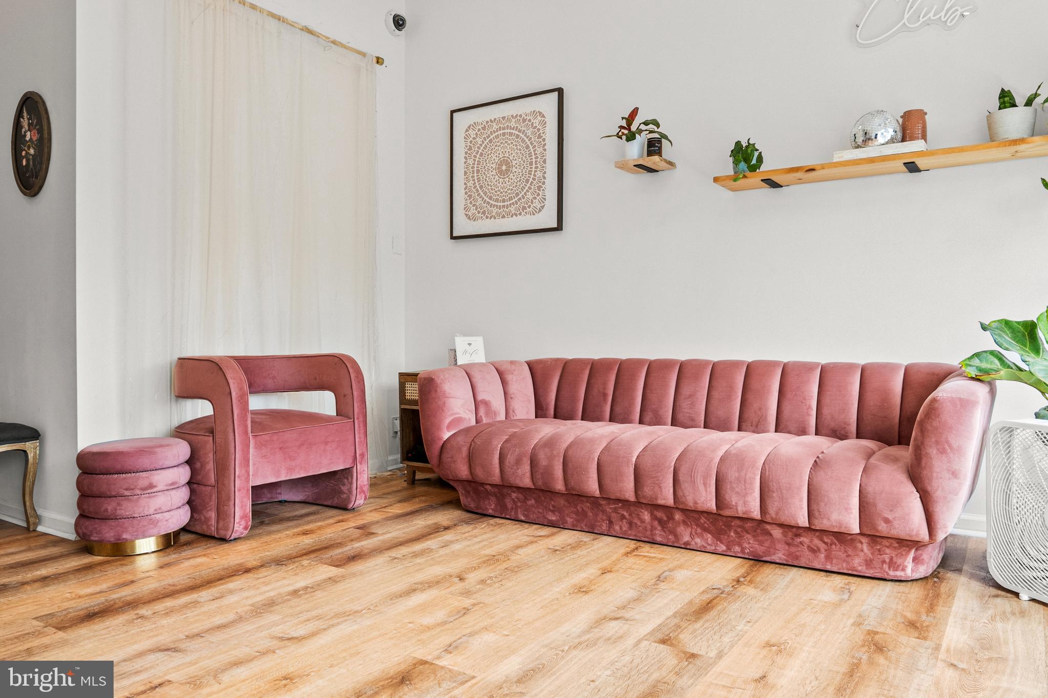 ARDMORE PARK - Commercial Sale