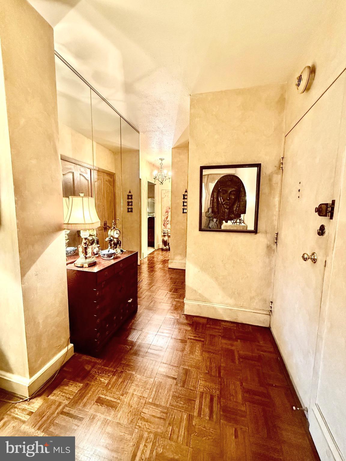 ELKINS PARK HOUSE - Residential