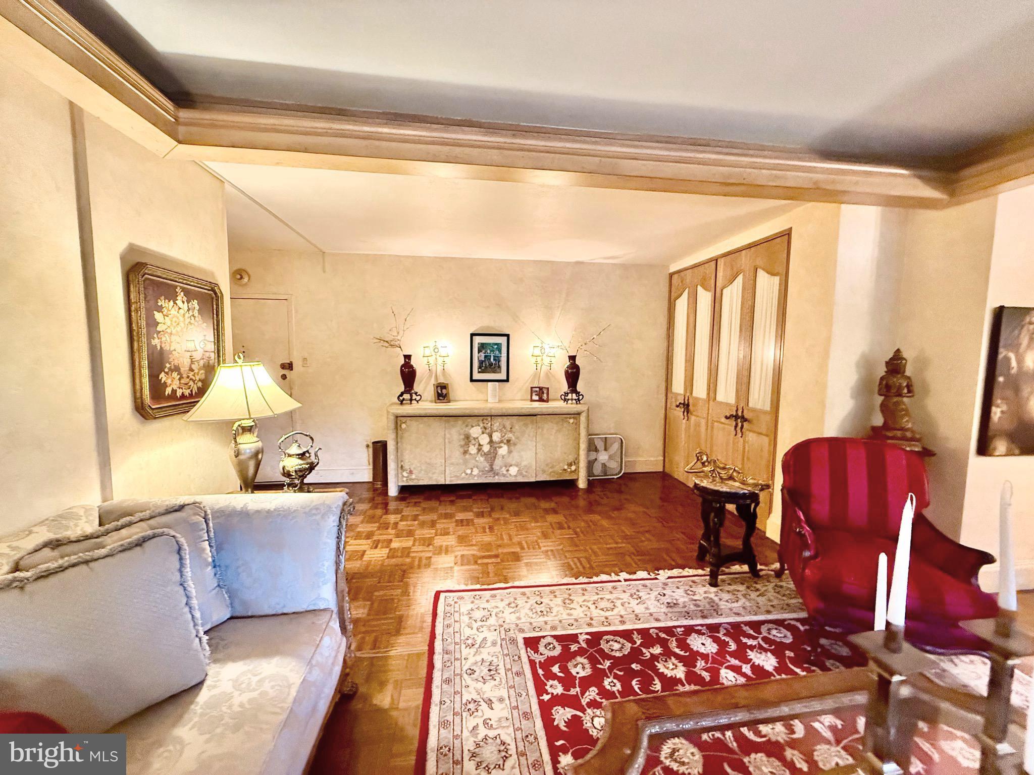 ELKINS PARK HOUSE - Residential