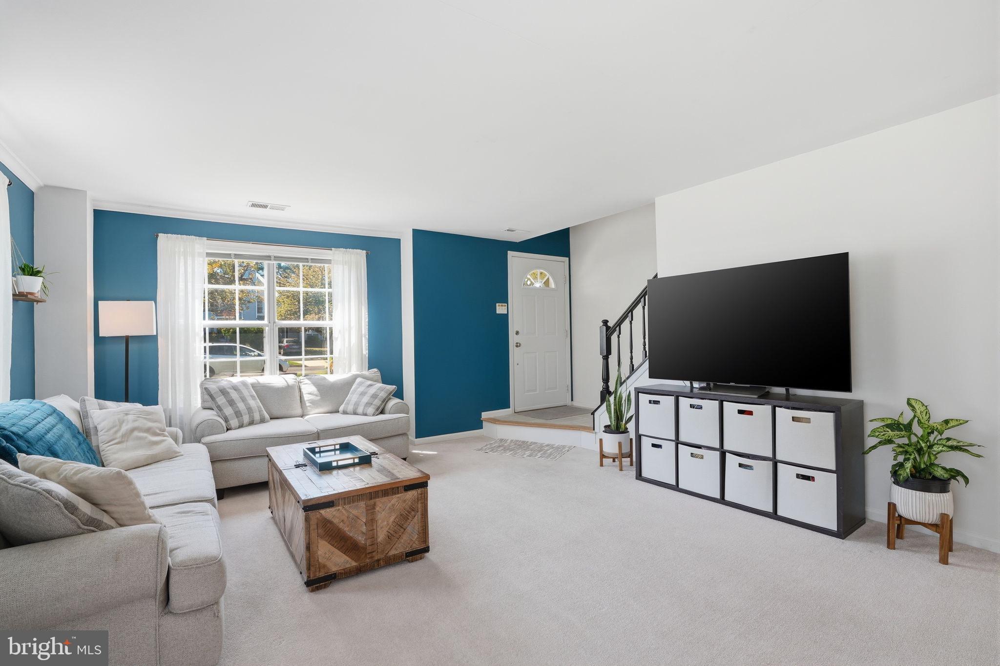 COUNTRY BEND - Residential
