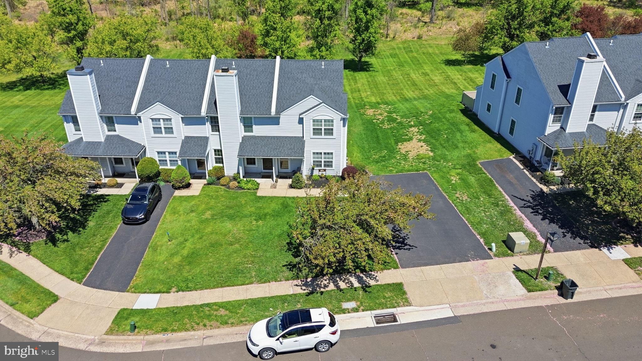 COUNTRY BEND - Residential