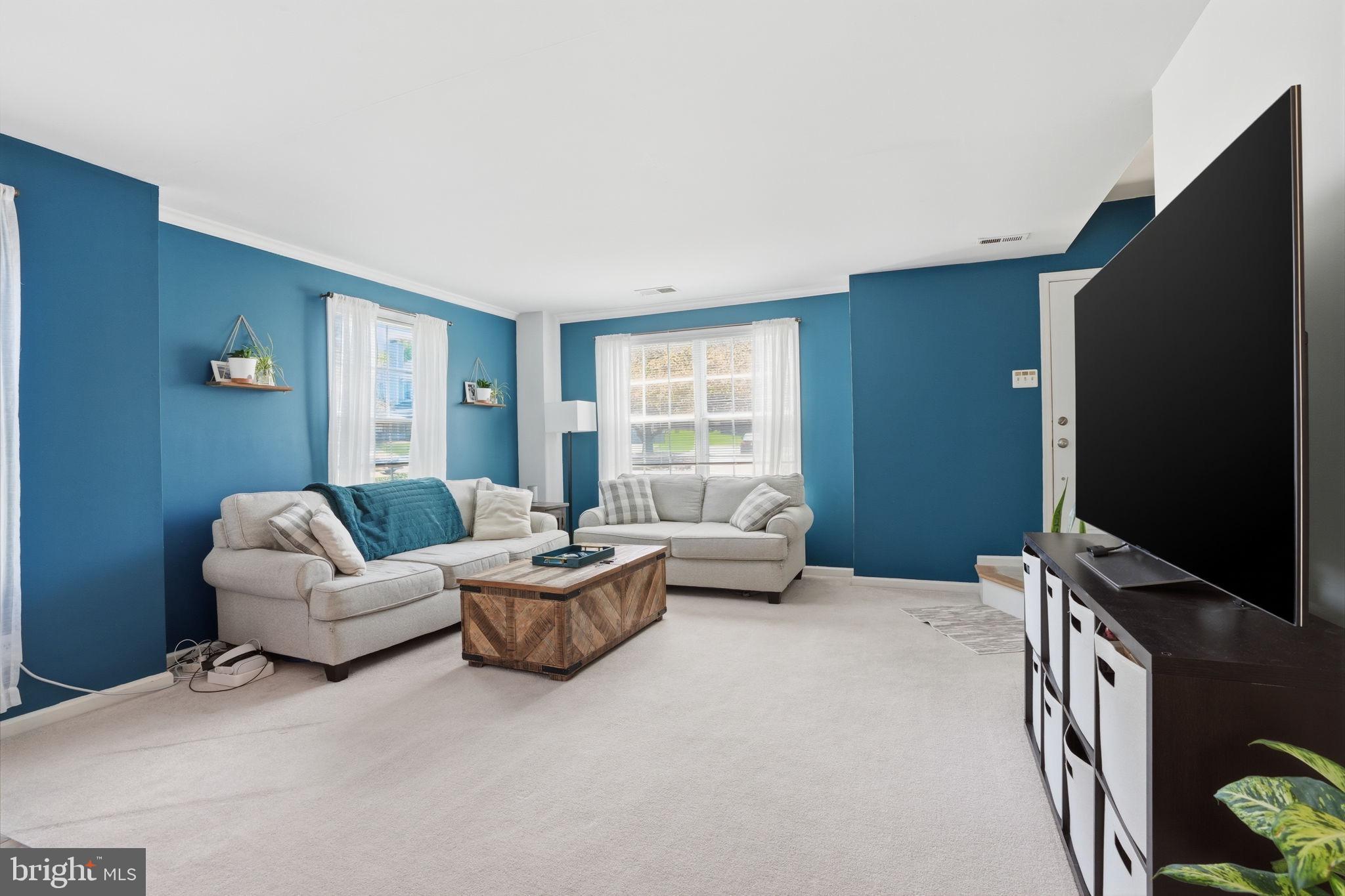 COUNTRY BEND - Residential