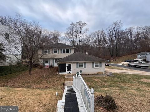 2922 MATTAHOON ROAD WILMINGTON DE 19808