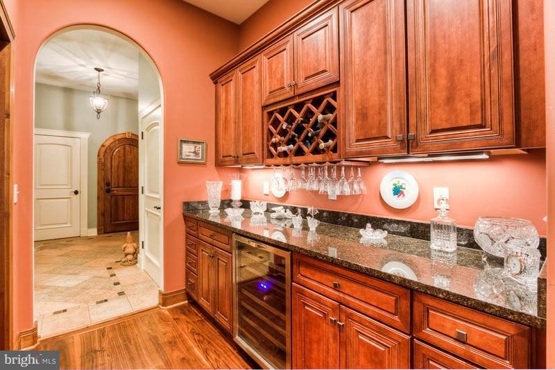 CENTURY OAK - Residential