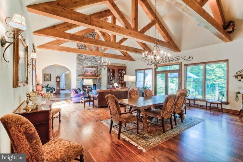 CENTURY OAK - Residential