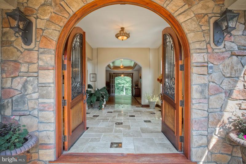 CENTURY OAK - Residential