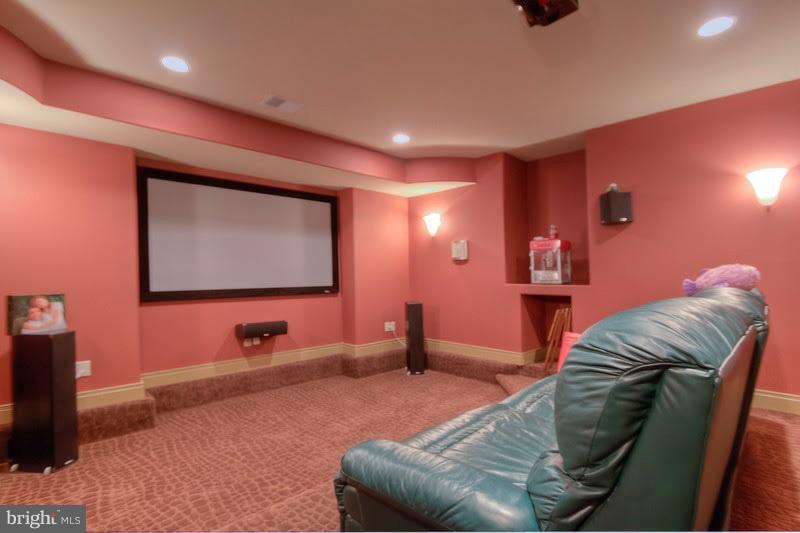 CENTURY OAK - Residential