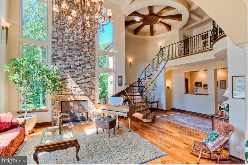 CENTURY OAK - Residential