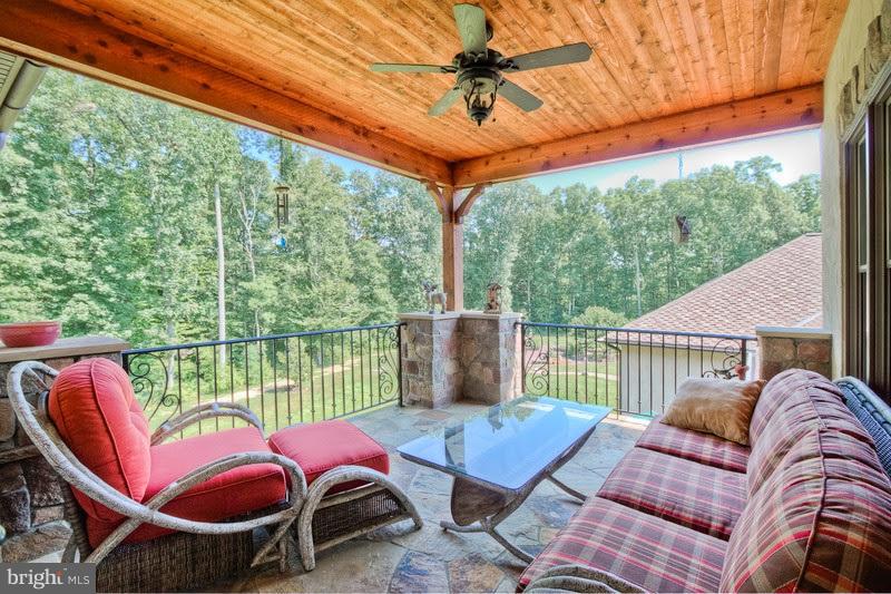 CENTURY OAK - Residential