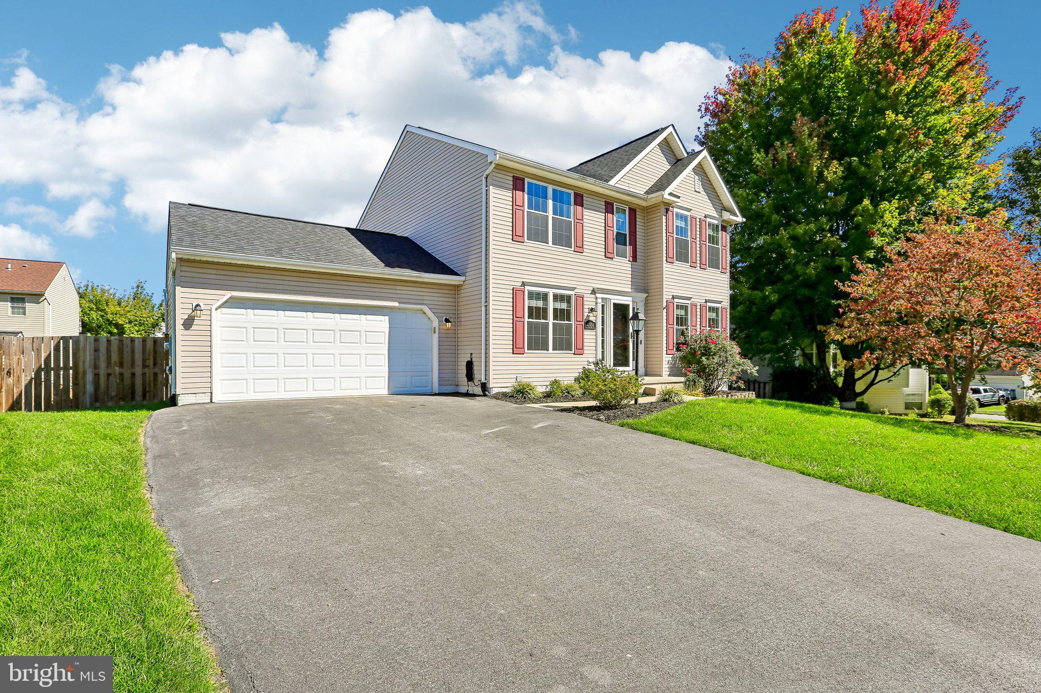 4304 FERRY HILL COURT