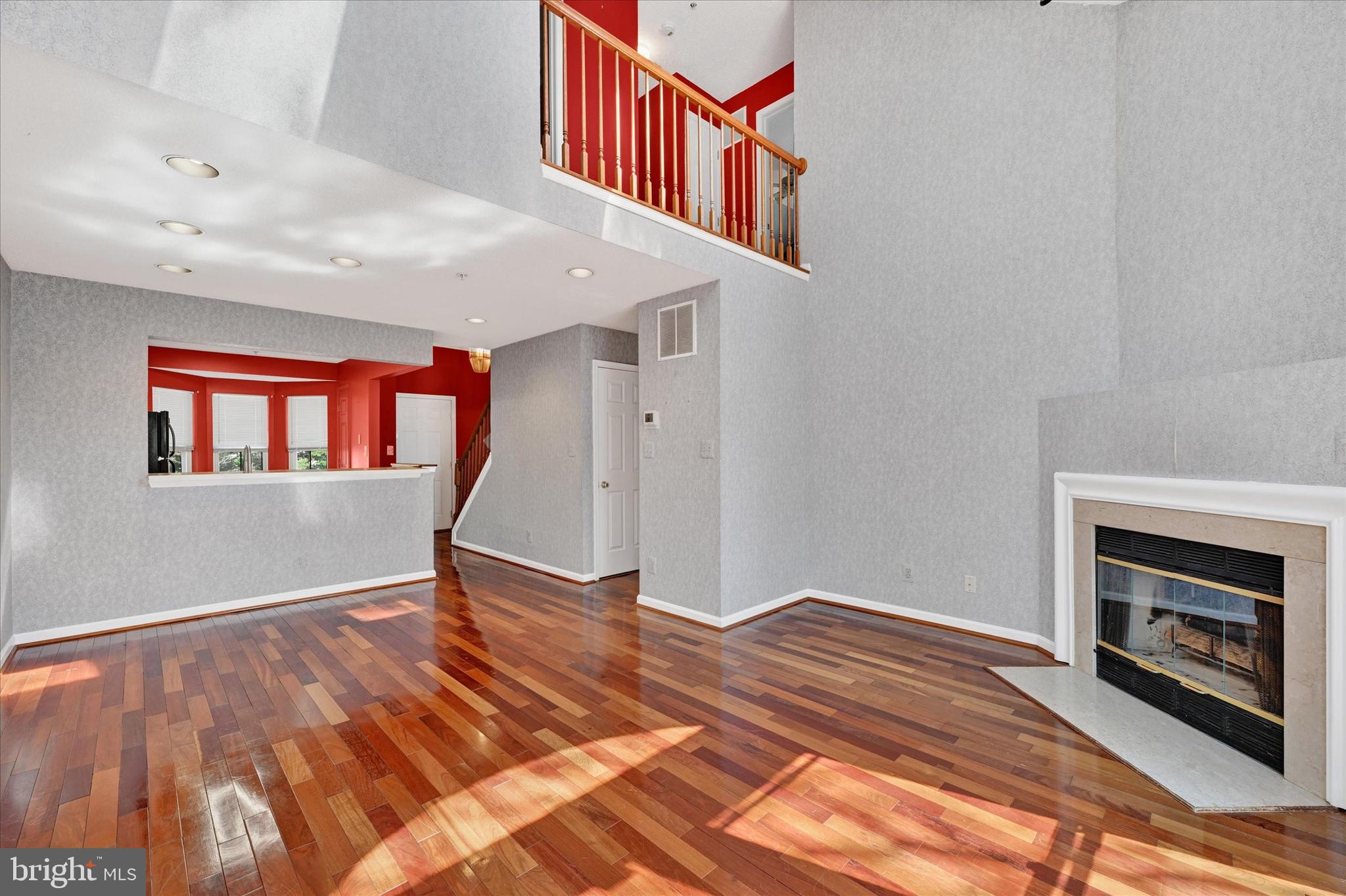 RIVERSIDE - Residential