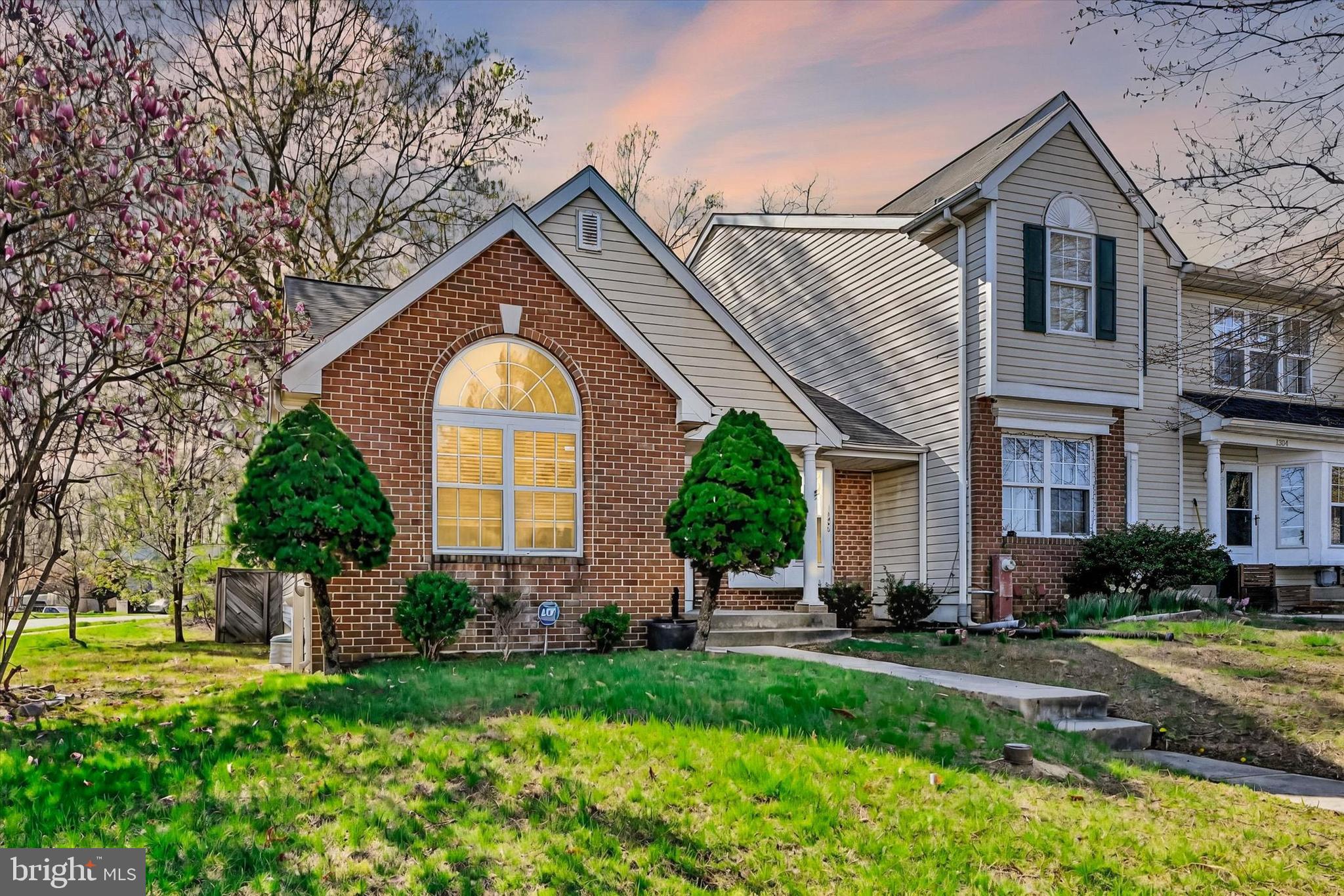 RIVERSIDE - Residential