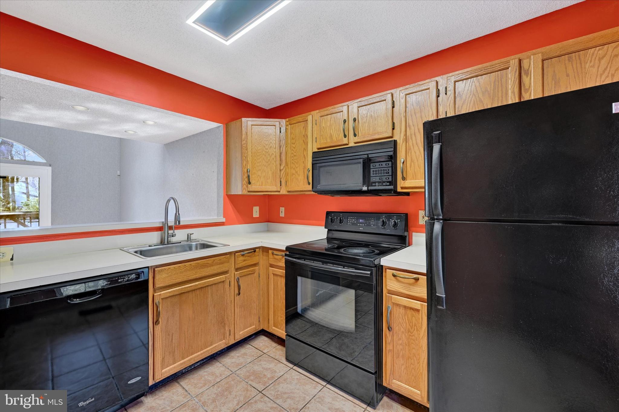 RIVERSIDE - Residential