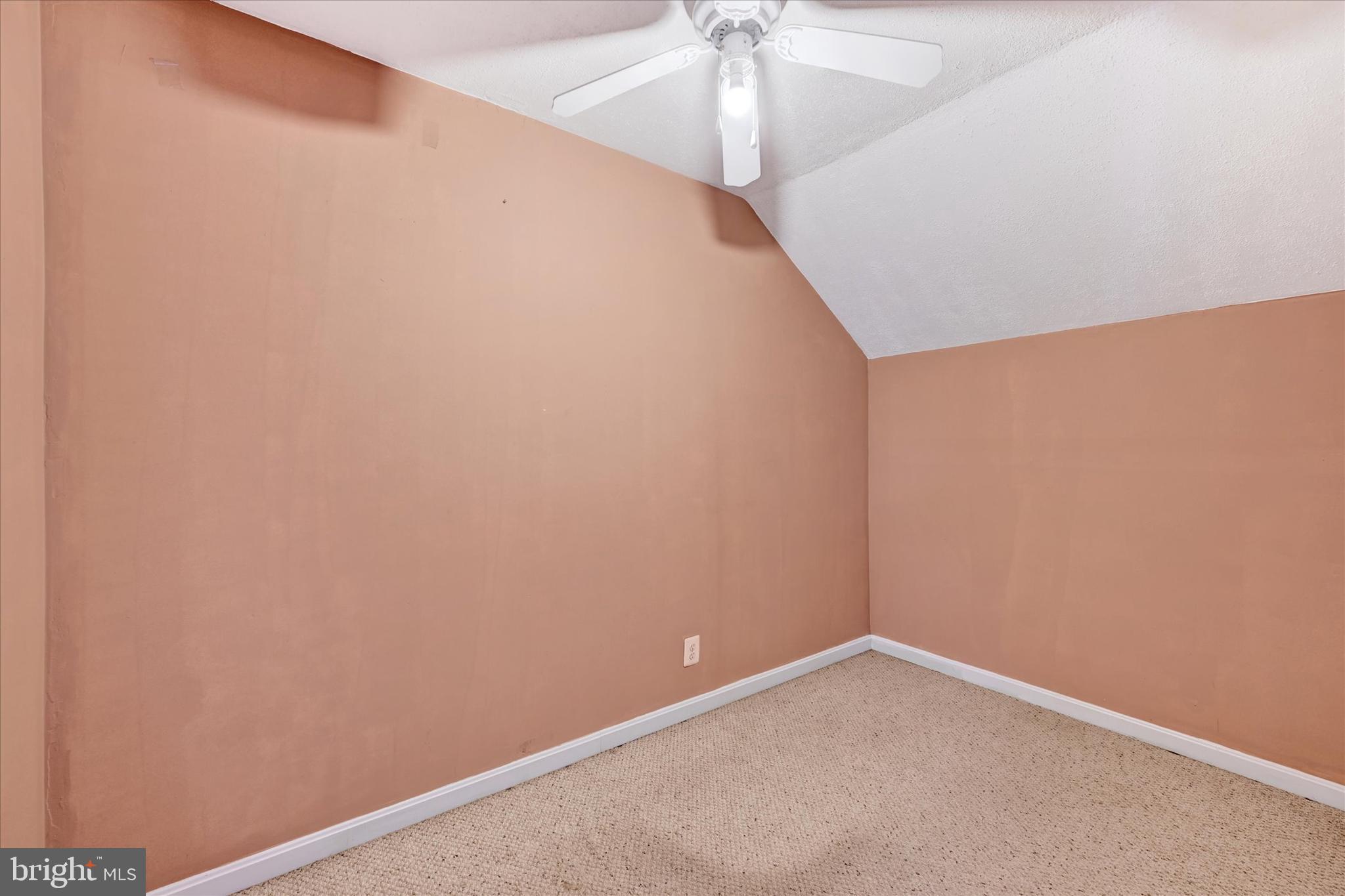 RIVERSIDE - Residential