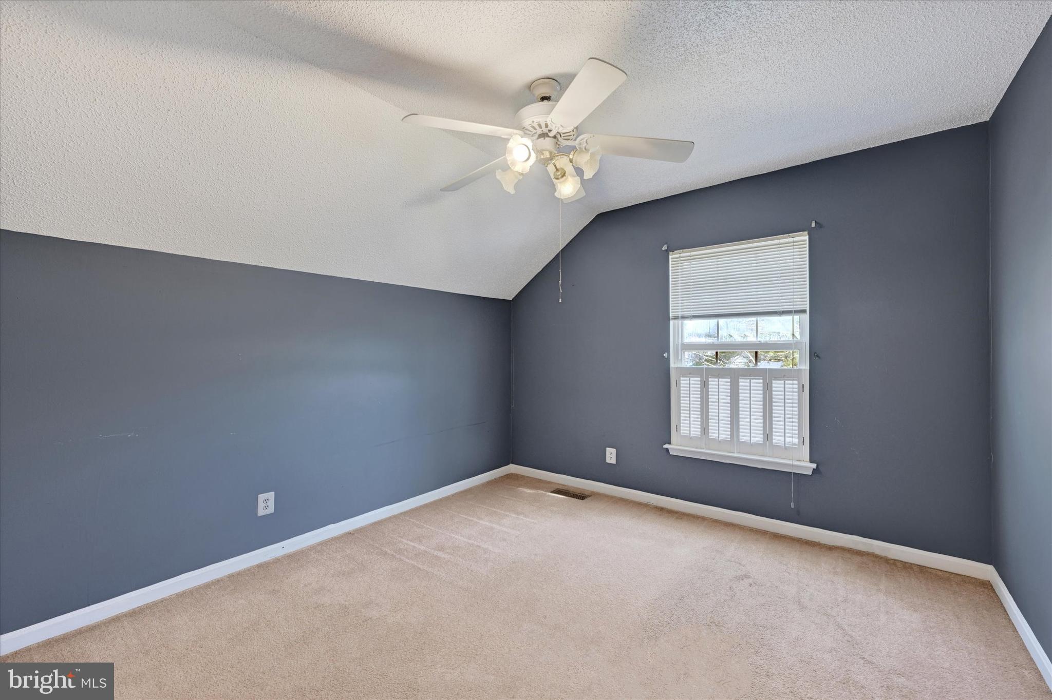 RIVERSIDE - Residential