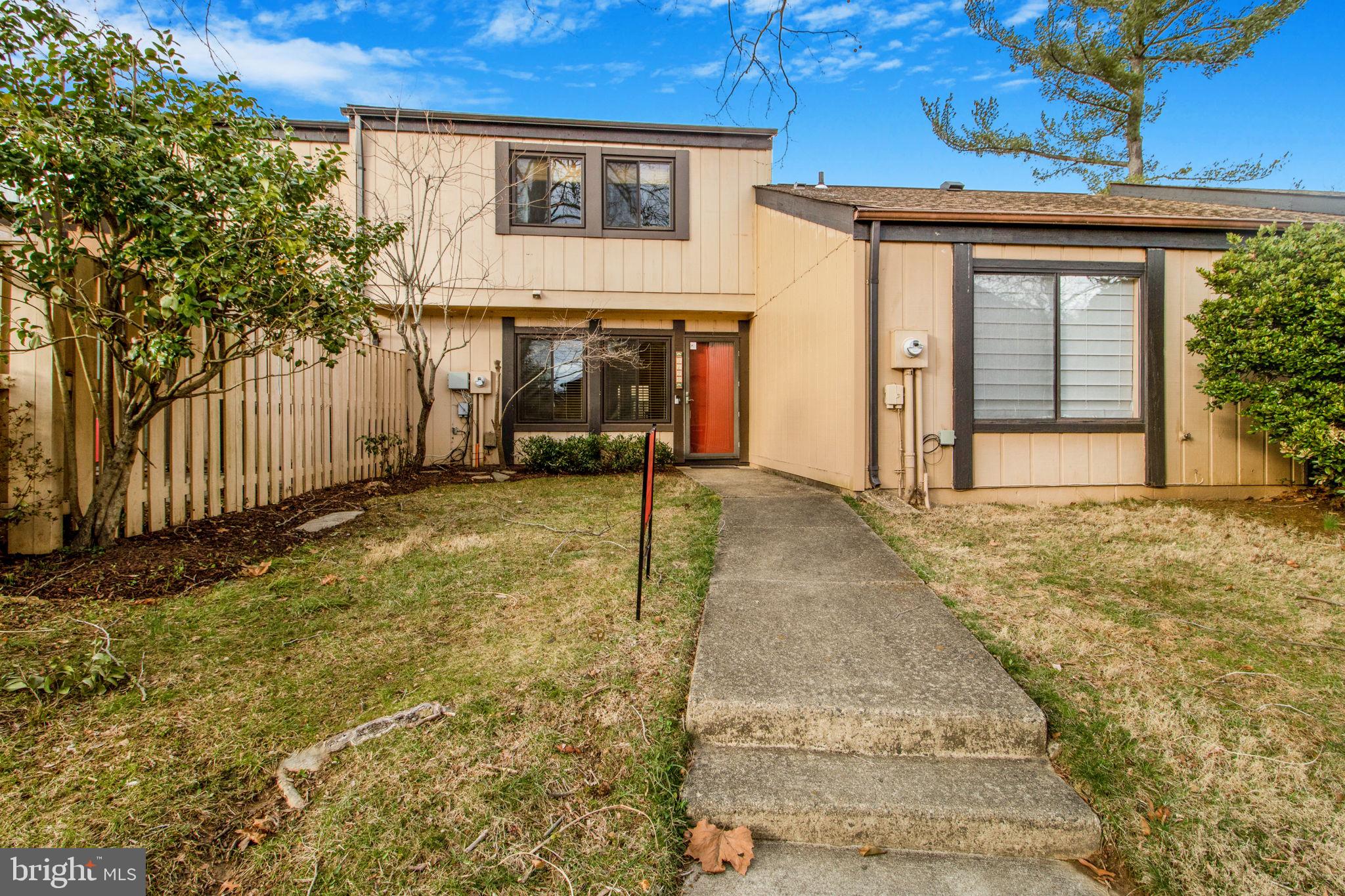 COVINGTON SQUARE - Residential